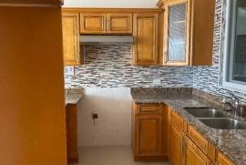 2 Bedrooms 2 Bathrooms, Apartment for Sale in Kingston 8