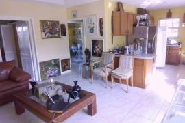 2 Bedrooms 2 Bathrooms, Apartment for Sale in Kingston 8