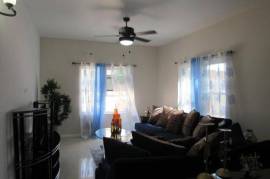 3 Bedrooms 2 Bathrooms, Apartment for Sale in Kingston 19