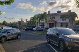 2 Bedrooms 3 Bathrooms, Apartment for Sale in Kingston 8