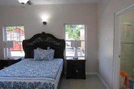 3 Bedrooms 2 Bathrooms, Apartment for Sale in Kingston 19