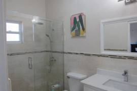 3 Bedrooms 2 Bathrooms, Apartment for Sale in Kingston 19