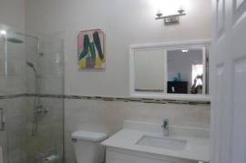 3 Bedrooms 2 Bathrooms, Apartment for Sale in Kingston 19