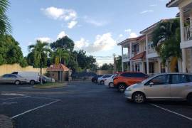 2 Bedrooms 3 Bathrooms, Apartment for Sale in Kingston 8