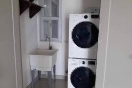 1 Bedrooms 1 Bathrooms, Apartment for Sale in Kingston 19