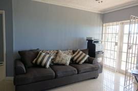 2 Bedrooms 2 Bathrooms, Apartment for Sale in Kingston 8