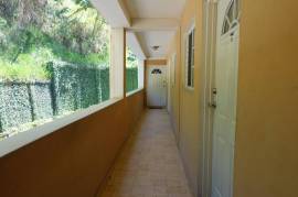 2 Bedrooms 2 Bathrooms, Apartment for Sale in Kingston 8