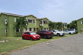 2 Bedrooms 1 Bathrooms, Apartment for Private in Kingston 6