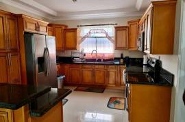 2 Bedrooms 2 Bathrooms, Apartment for Sale in Kingston 10