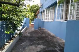 2 Bedrooms 3 Bathrooms, Apartment for Sale in Kingston 8