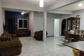 3 Bedrooms 2 Bathrooms, Apartment for Sale in Kingston 8