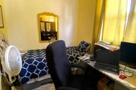 2 Bedrooms 2 Bathrooms, Apartment for Sale in Kingston 8