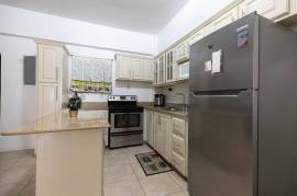 2 Bedrooms 1 Bathrooms, Apartment for Sale in Kingston 5