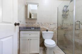 2 Bedrooms 1 Bathrooms, Apartment for Sale in Kingston 5