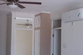 1 Bedrooms 1 Bathrooms, Apartment for Sale in Kingston 5