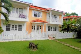 2 Bedrooms 3 Bathrooms, Apartment for Sale in Kingston 19