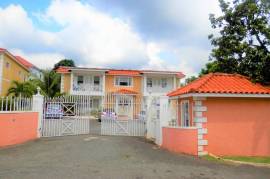 2 Bedrooms 3 Bathrooms, Apartment for Sale in Kingston 19