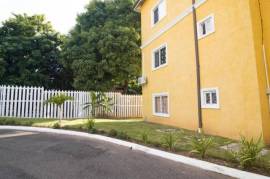 2 Bedrooms 2 Bathrooms, Apartment for Sale in Kingston 8