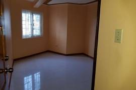 2 Bedrooms 2 Bathrooms, Apartment for Sale in Kingston 8