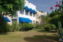 1 Bedrooms 1 Bathrooms, Apartment for Sale in Kingston 8