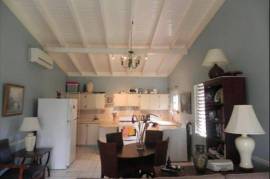 2 Bedrooms 1 Bathrooms, Apartment for Sale in Kingston 6