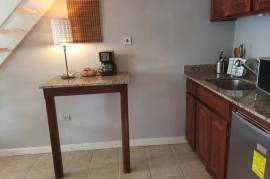 2 Bedrooms 1 Bathrooms, Apartment for Sale in Half Moon