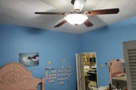 2 Bedrooms 2 Bathrooms, Apartment for Sale in Kingston 19