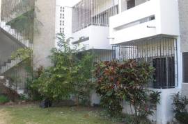 2 Bedrooms 1 Bathrooms, Apartment for Sale in Kingston 8