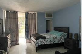 1 Bedrooms 1 Bathrooms, Apartment for Sale in Kingston 6