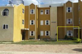 2 Bedrooms 1 Bathrooms, Apartment for Private in Spanish Town