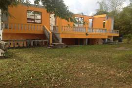 10 Bedrooms 5 Bathrooms, Apartment for Sale in Mandeville