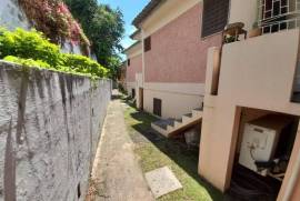 1 Bedrooms 1 Bathrooms, Apartment for Sale in Kingston 6