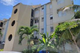 3 Bedrooms 1 Bathrooms, Apartment for Sale in Spanish Town