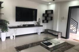 2 Bedrooms 2 Bathrooms, Apartment for Rent in Kingston 8