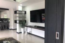 2 Bedrooms 2 Bathrooms, Apartment for Rent in Kingston 8