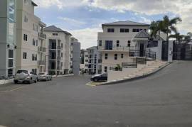 3 Bedrooms 4 Bathrooms, Apartment for Rent in Kingston 6