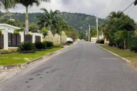 3 Bedrooms 4 Bathrooms, Apartment for Rent in Kingston 6