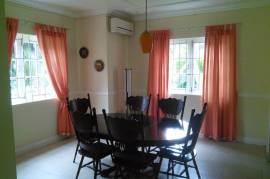 3 Bedrooms 4 Bathrooms, Apartment for Rent in Kingston 8