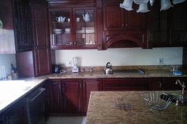 3 Bedrooms 4 Bathrooms, Apartment for Rent in Kingston 8