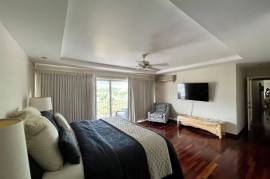 3 Bedrooms 3 Bathrooms, Apartment for Rent in Kingston 8