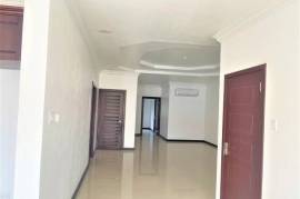 3 Bedrooms 4 Bathrooms, Apartment for Rent in Kingston 6