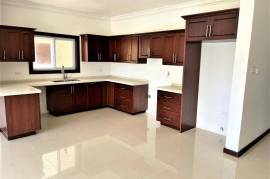 3 Bedrooms 4 Bathrooms, Apartment for Rent in Kingston 6