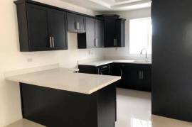 3 Bedrooms 4 Bathrooms, Apartment for Rent in Kingston 6