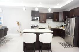 2 Bedrooms 3 Bathrooms, Apartment for Rent in Kingston 6