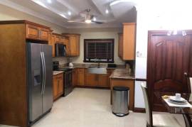 4 Bedrooms 4 Bathrooms, Apartment for Rent in Kingston 6