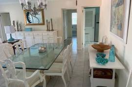 4 Bedrooms 4 Bathrooms, Apartment for Rent in Ocho Rios