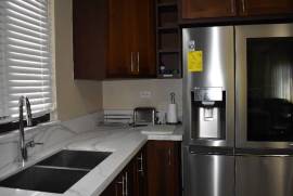 2 Bedrooms 2 Bathrooms, Apartment for Rent in Kingston 6