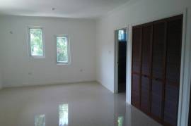 3 Bedrooms 4 Bathrooms, Apartment for Rent in Kingston 6