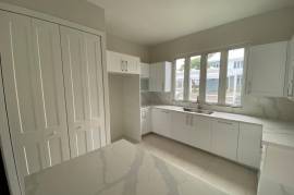 2 Bedrooms 2 Bathrooms, Apartment for Rent in Kingston 6