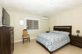 2 Bedrooms 3 Bathrooms, Apartment for Rent in Kingston 8